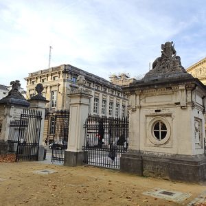 Entrance to Belgian Parliament, Brussels (Belgium)